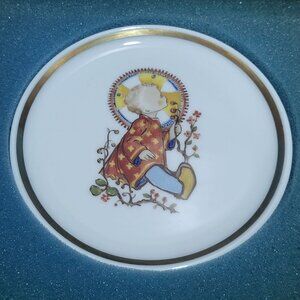 Schmid Berta Blowing Flowers Hummel Museum Miniature Plate Collection 1974